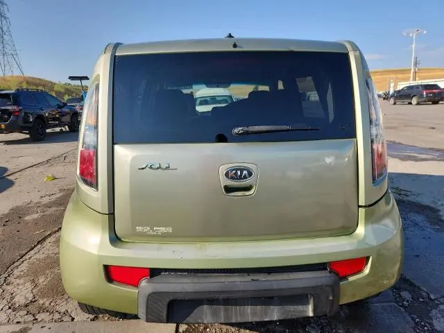 2011 KIA SOUL +  