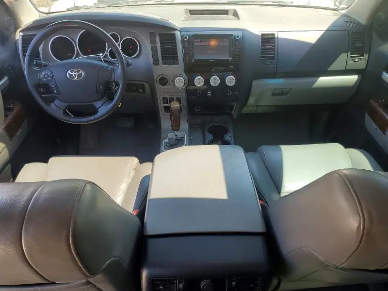 2011 TOYOTA TUNDRA CREWMAX LIMITED  