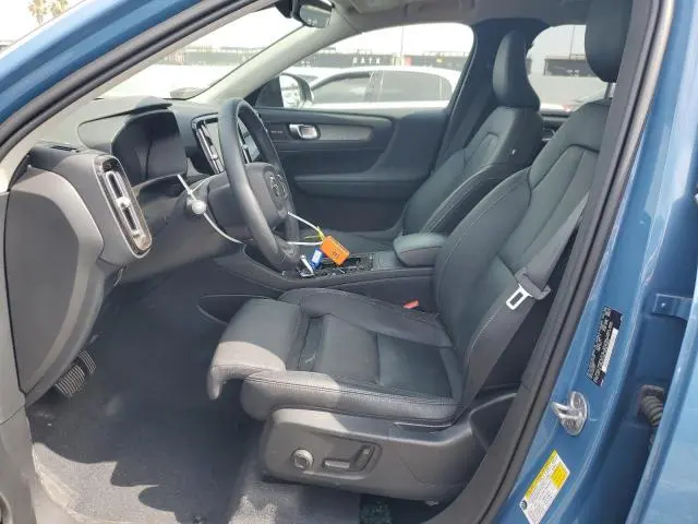 2024 VOLVO XC40 ULTIMATE  