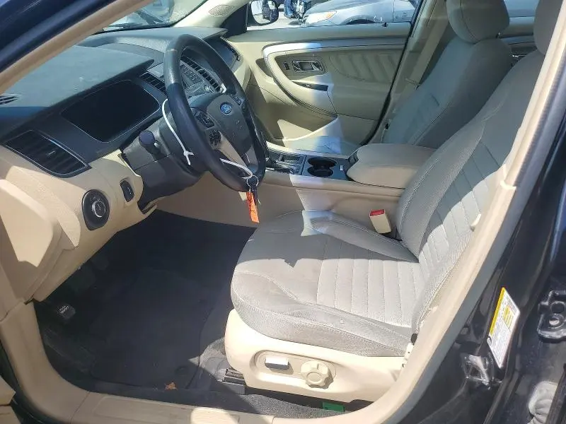 2016 FORD TAURUS SE  
