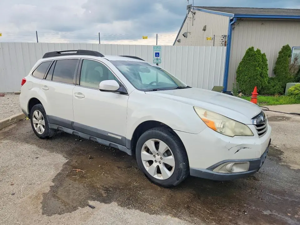 2010 SUBARU OUTBACK 2.5I PREMIUM  