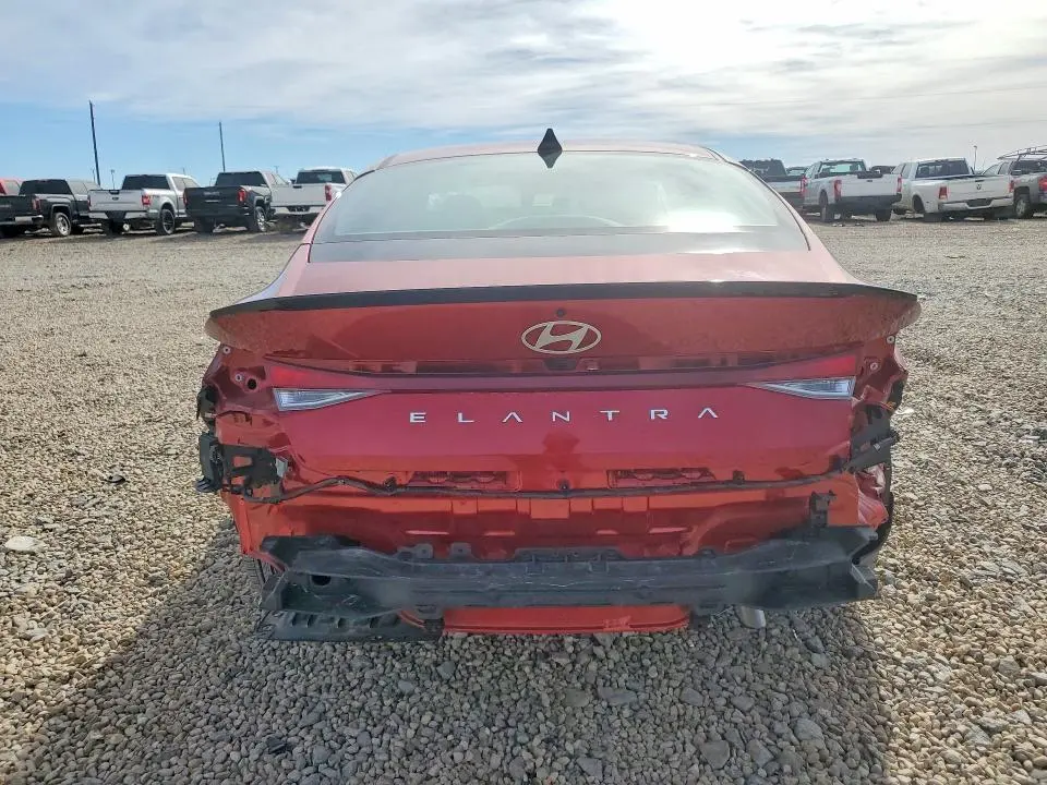 2025 HYUNDAI ELANTRA SEL SPORT  