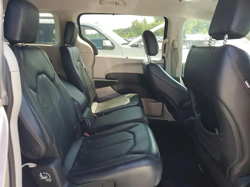 2017 CHRYSLER PACIFICA TOURING L  