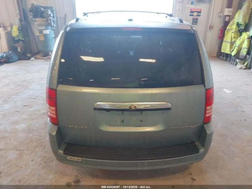 2010 CHRYSLER TOWN & COUNTRY TOURING