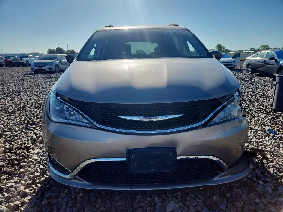 2017 CHRYSLER PACIFICA TOURING L  