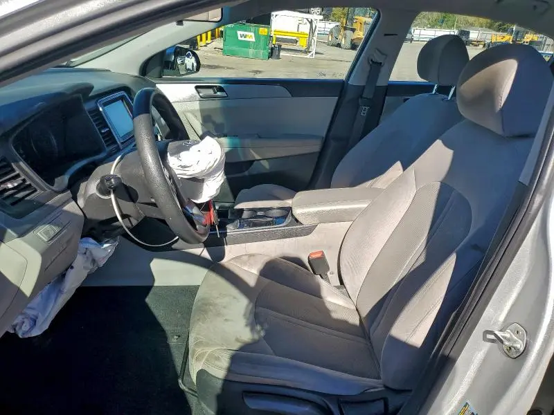 2018 HYUNDAI SONATA SE  