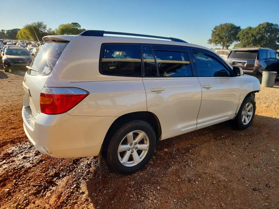 2010 TOYOTA HIGHLANDER BASE  