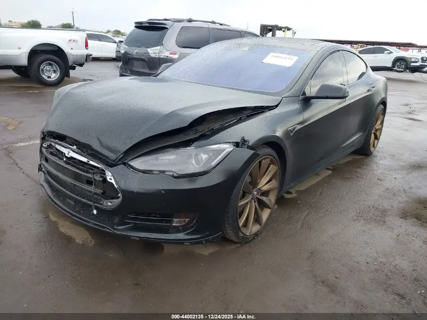 2015 TESLA MODEL S  
