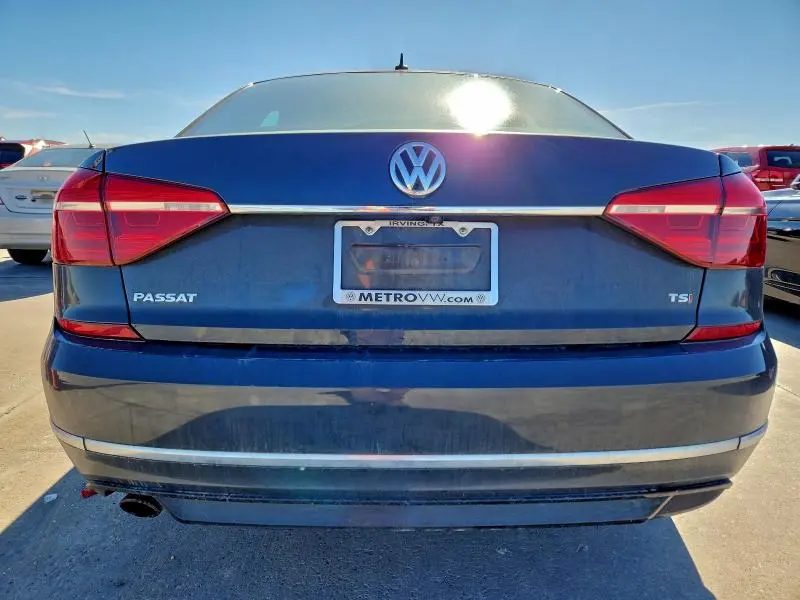 2016 VOLKSWAGEN PASSAT S  