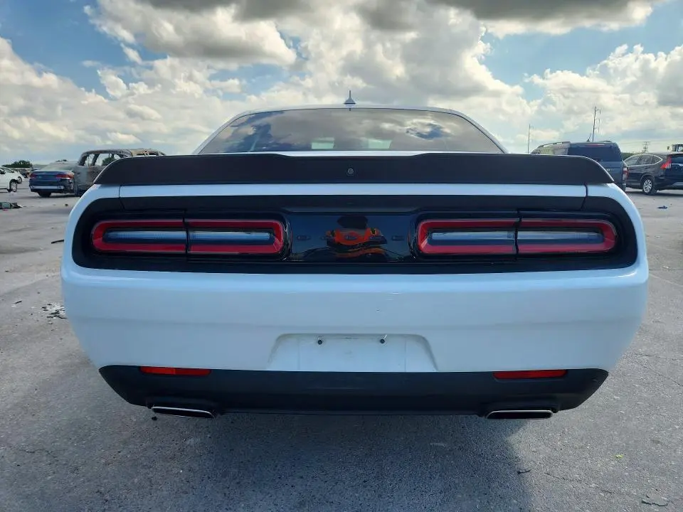 2021 DODGE CHALLENGER SXT  