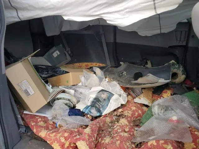 2019 TOYOTA SIENNA LE