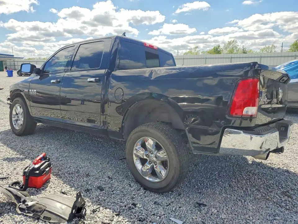 2015 RAM 1500 SLT  