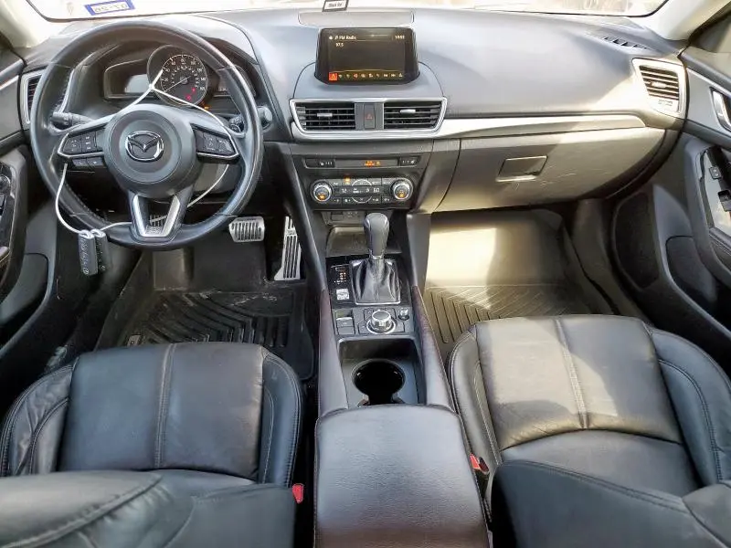 2017 MAZDA 3 TOURING  