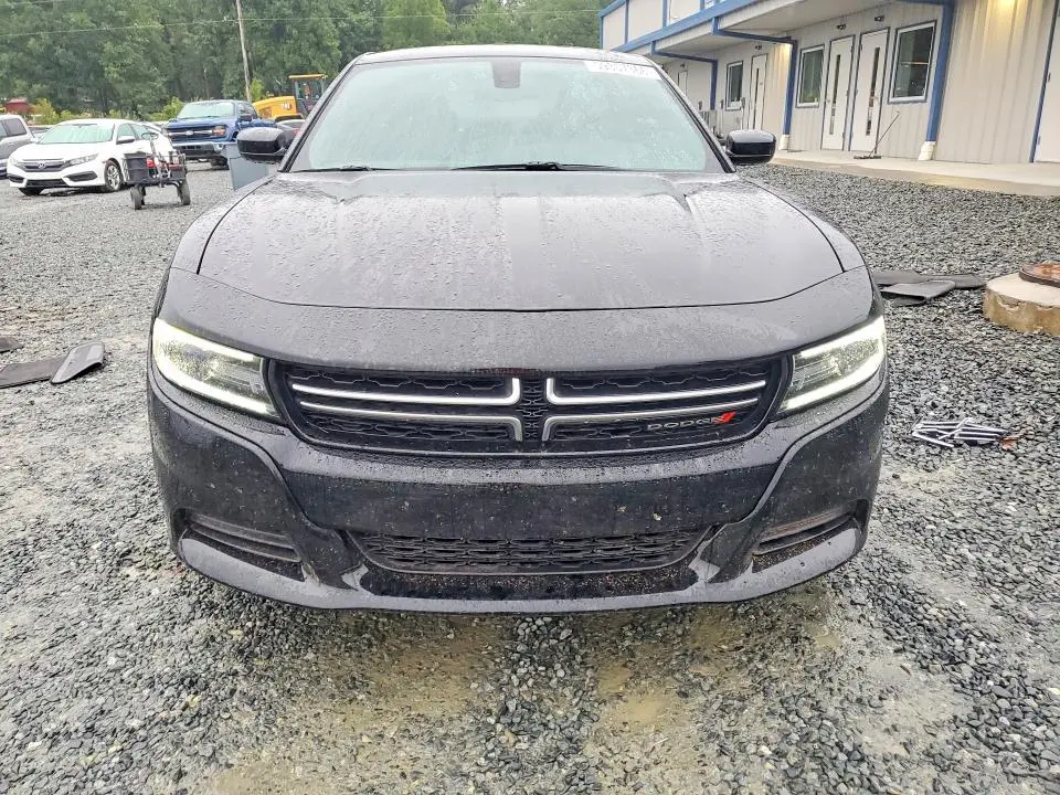 2017 DODGE CHARGER SE  