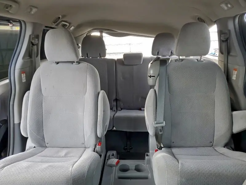 2015 TOYOTA SIENNA   