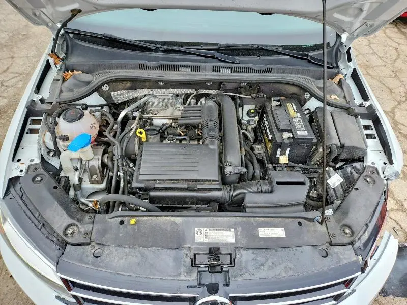 2018 VOLKSWAGEN JETTA SE  