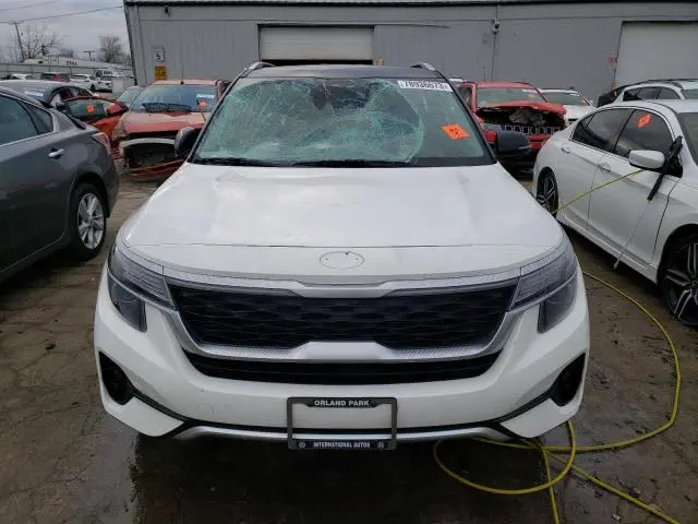 2021 KIA SELTOS S  