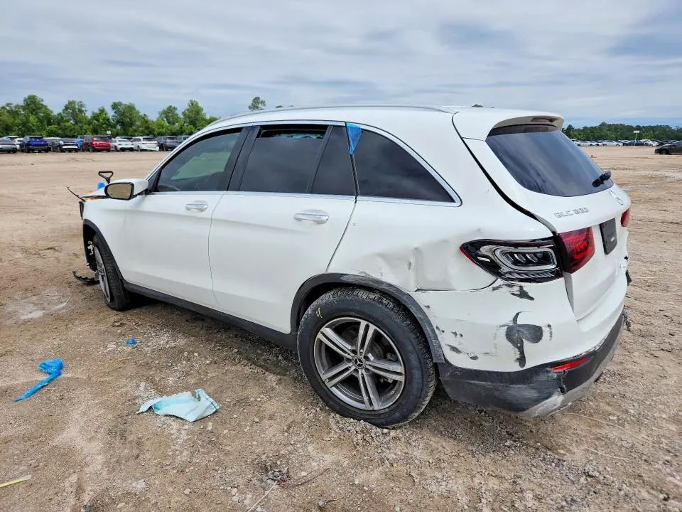 2022 MERCEDES-BENZ GLC 300  