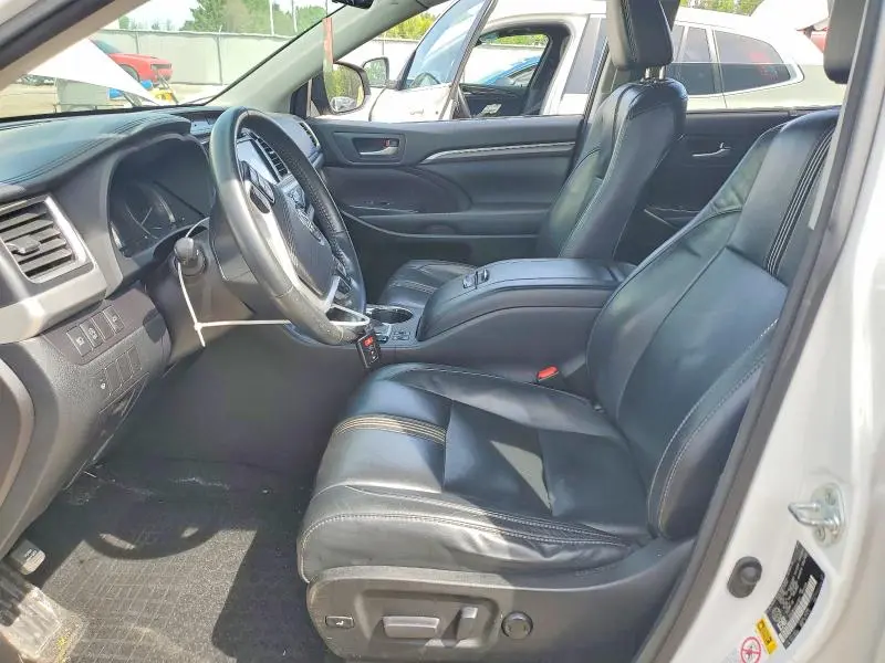 2017 TOYOTA HIGHLANDER XLE  
