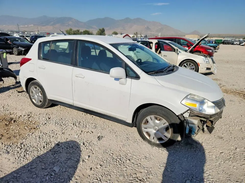 2010 NISSAN VERSA 1.8 S  