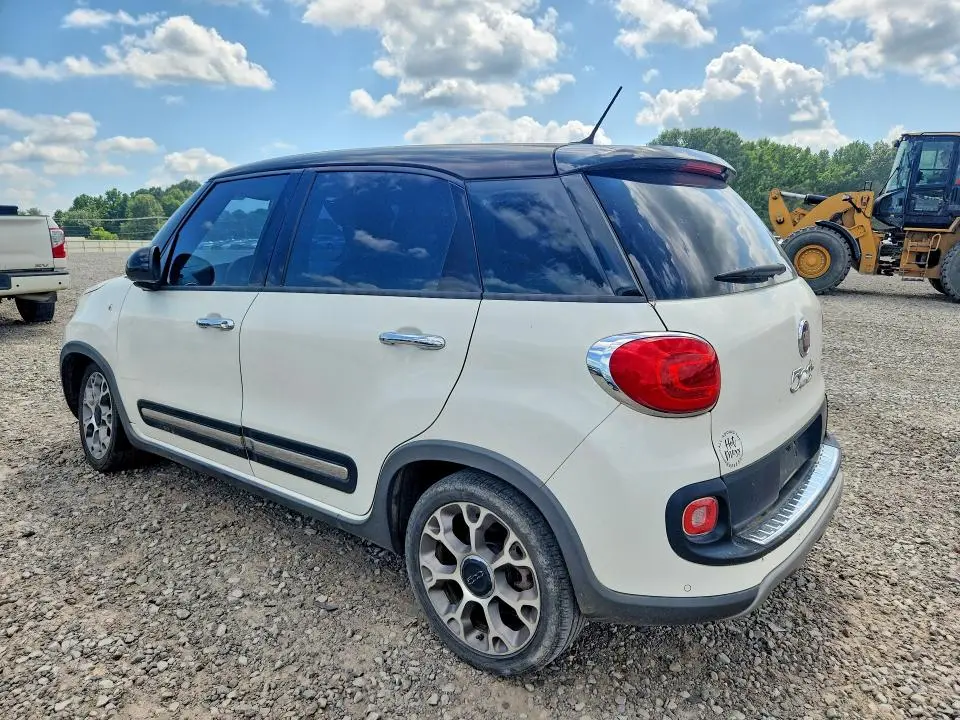 2015 FIAT 500L TREKKING  