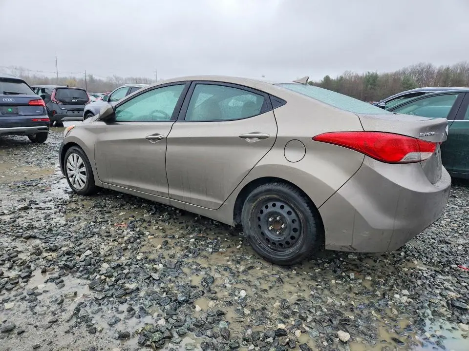 2013 HYUNDAI ELANTRA GLS  