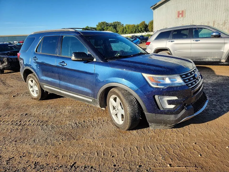 2017 FORD EXPLORER XLT  
