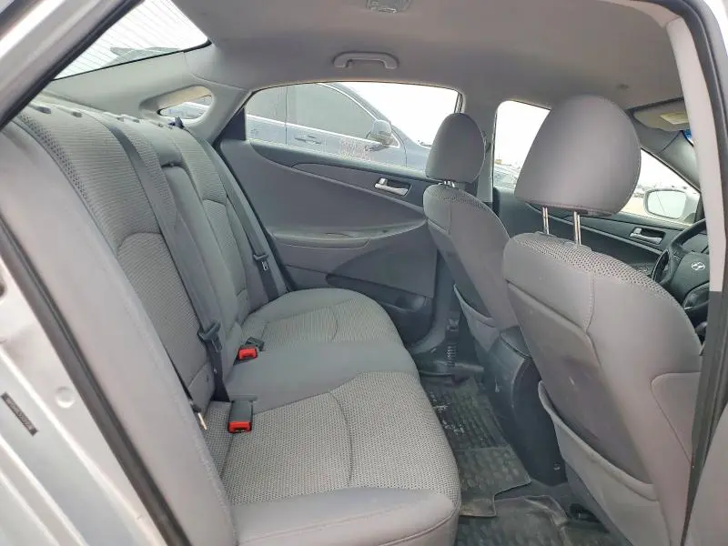 2012 HYUNDAI SONATA GLS  