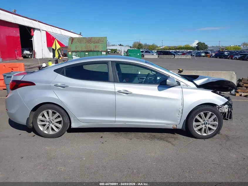 2014 HYUNDAI ELANTRA SE
