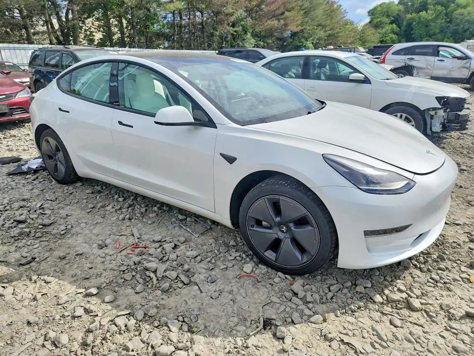 2021 TESLA MODEL 3   