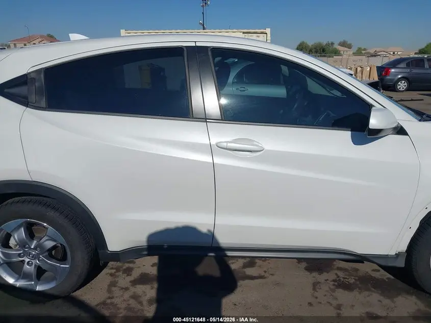2022 HONDA HR-V 2WD LX