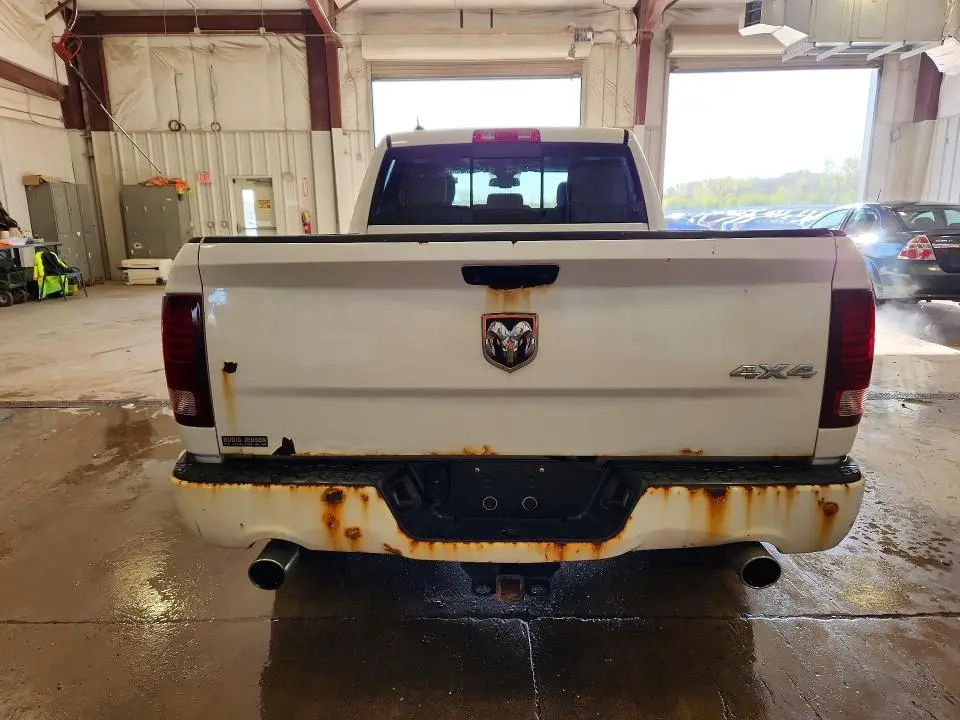 2013 RAM 1500 SPORT  