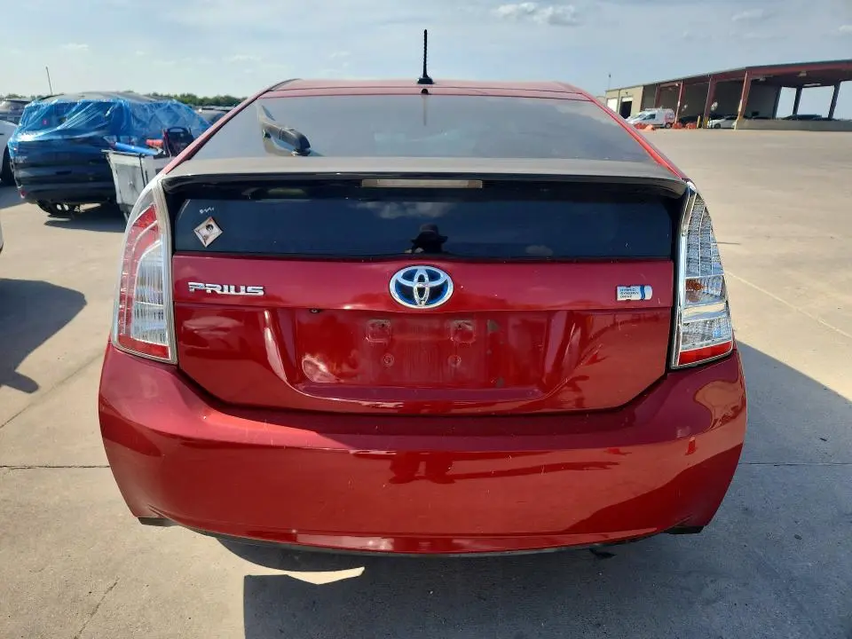 2013 TOYOTA PRIUS THREE  