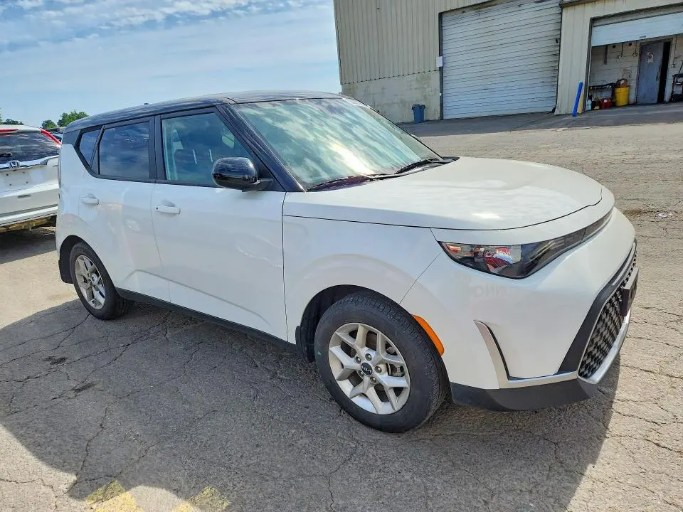 2024 KIA SOUL S  