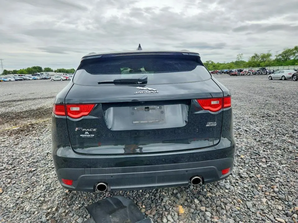 2017 JAGUAR F-PACE PRESTIGE  