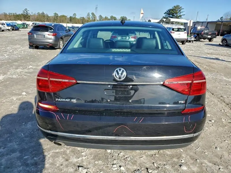 2016 VOLKSWAGEN PASSAT SE  