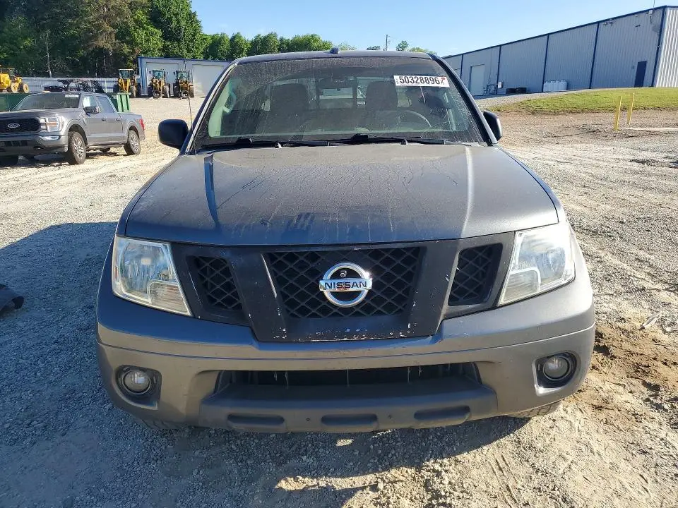 2017 NISSAN FRONTIER SV  