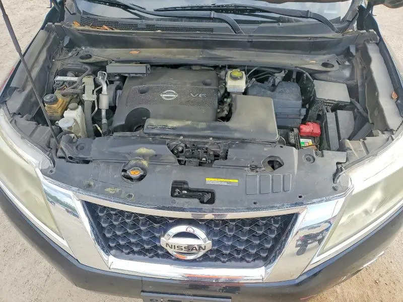 2015 NISSAN PATHFINDER SV  
