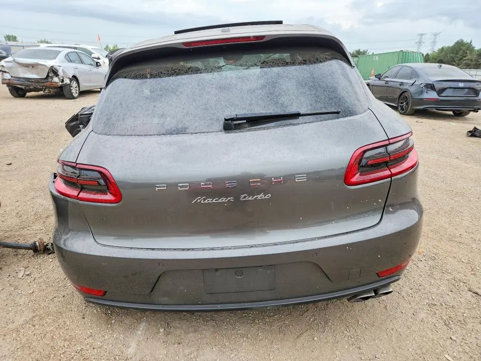 2015 PORSCHE MACAN TURBO  