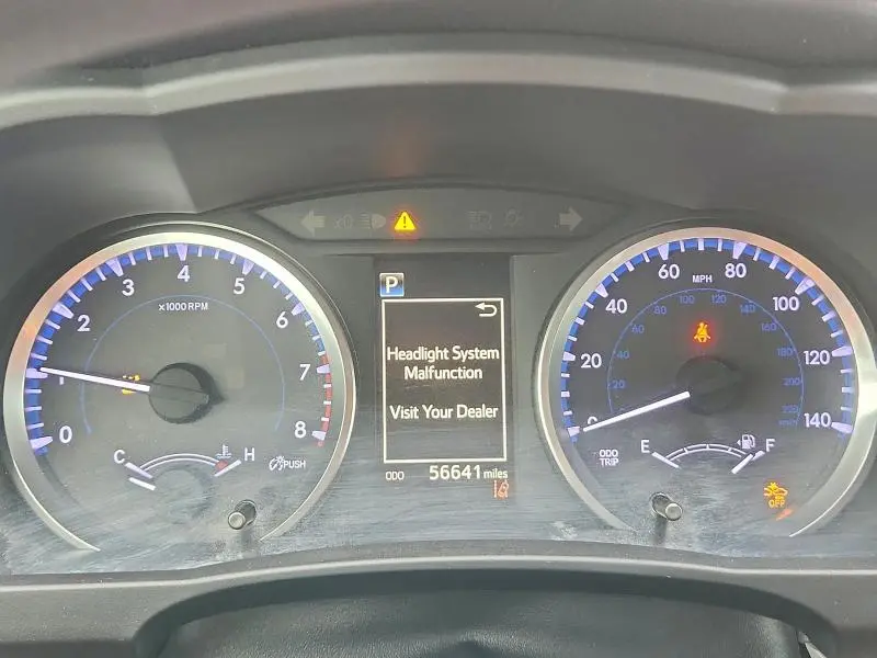 2018 TOYOTA HIGHLANDER LE  