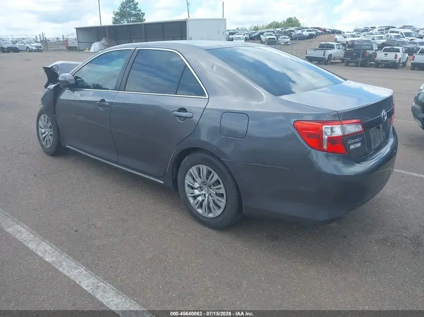 2014 TOYOTA CAMRY LE