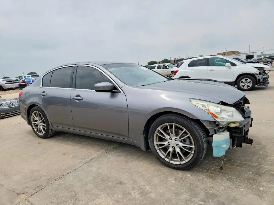2011 INFINITI G37 BASE  