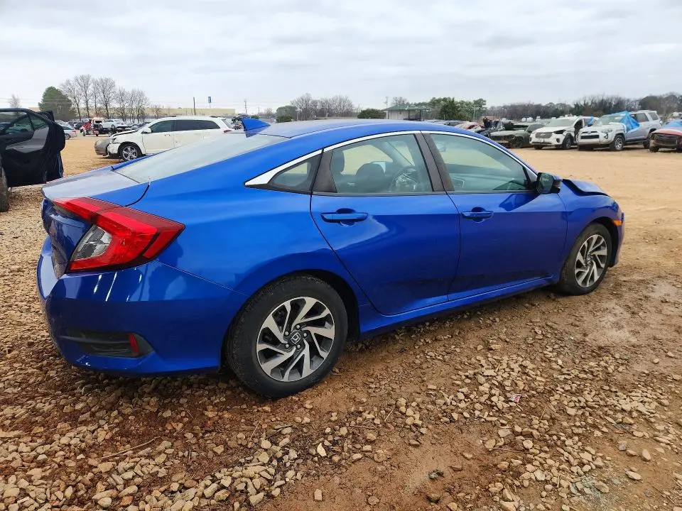 2017 HONDA CIVIC EX  