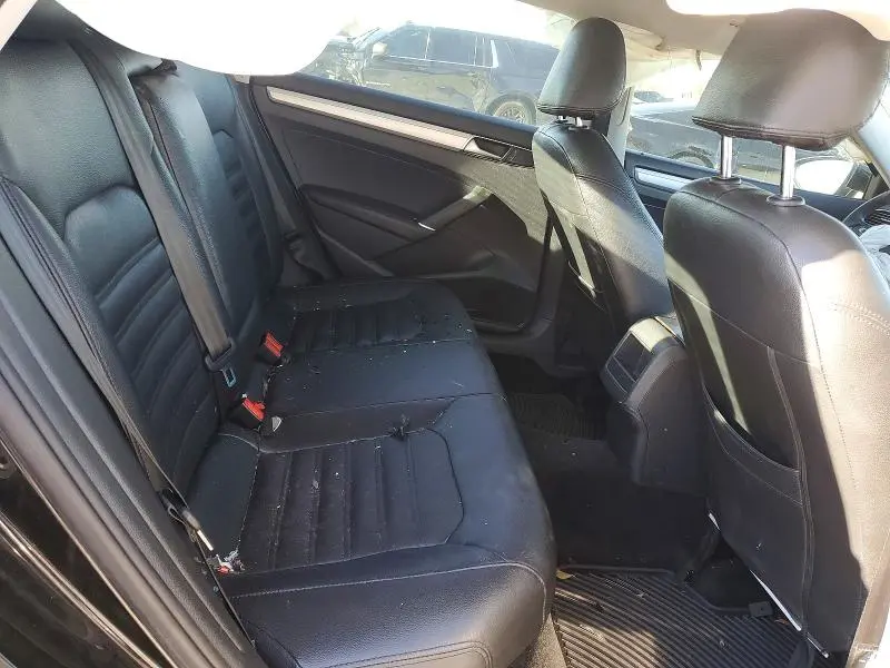 2016 VOLKSWAGEN PASSAT S  