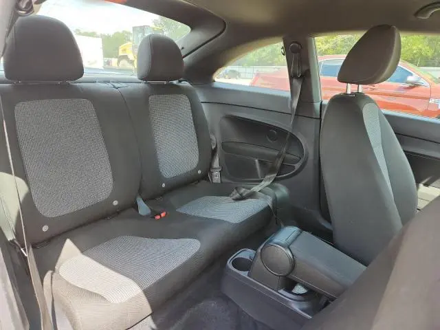 2018 VOLKSWAGEN BEETLE S  