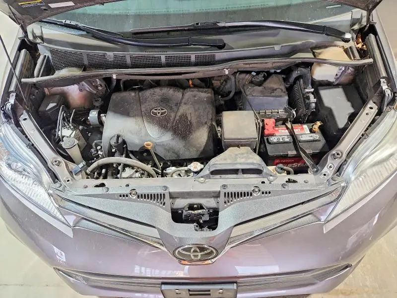2020 TOYOTA SIENNA XLE 7-PASSENGER  