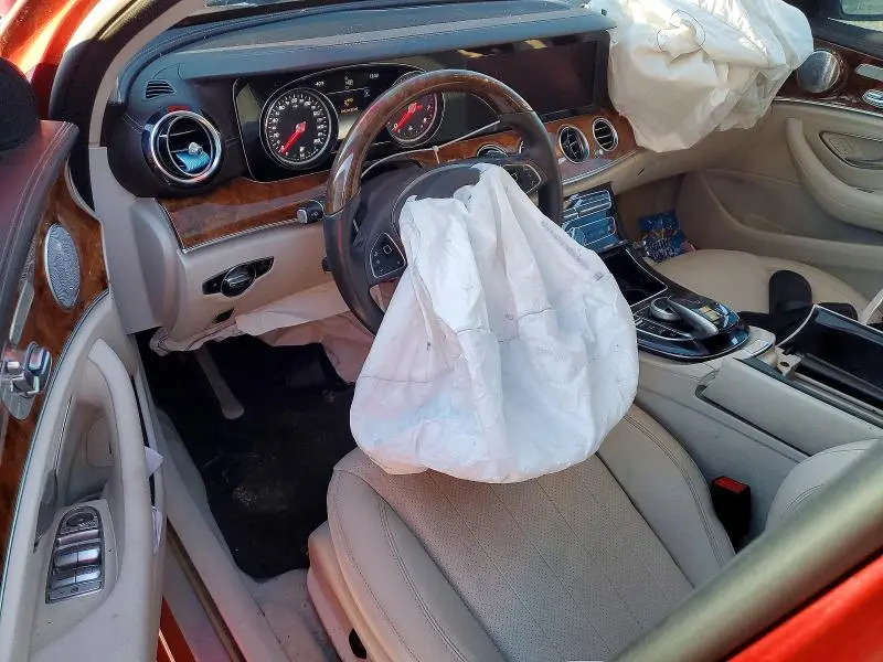 2018 MERCEDES-BENZ E 300  