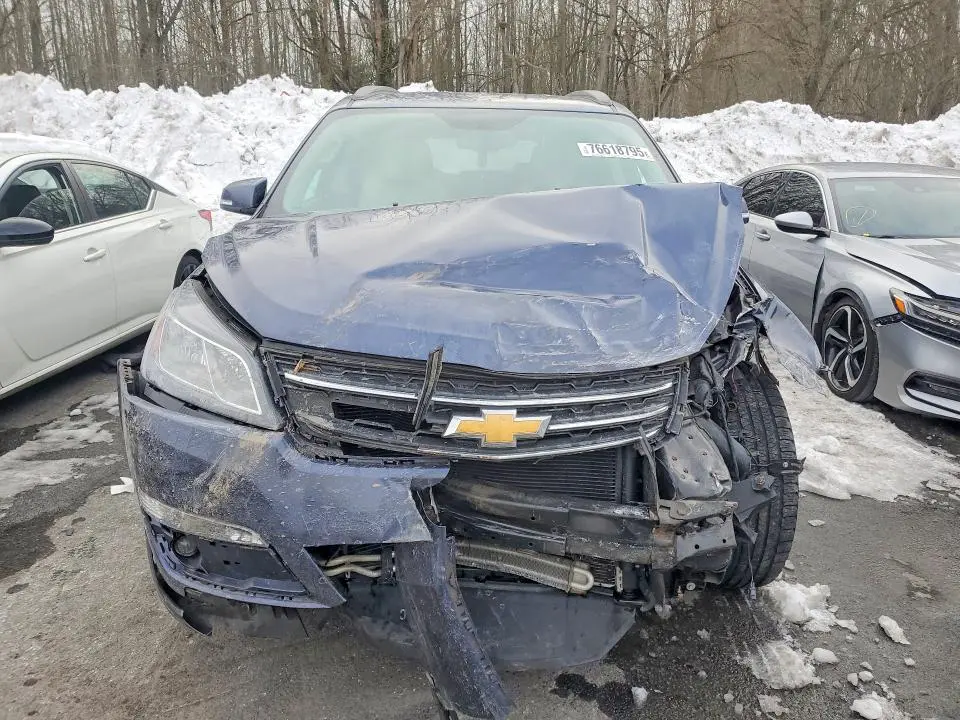 2014 CHEVROLET TRAVERSE LT  