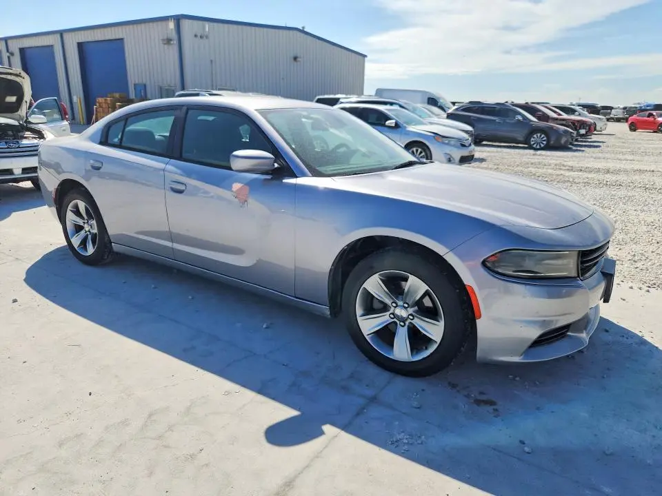 2016 DODGE CHARGER SXT  