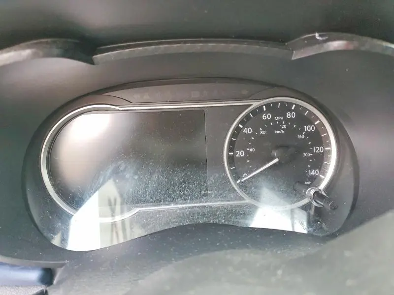 2023 NISSAN VERSA SV  